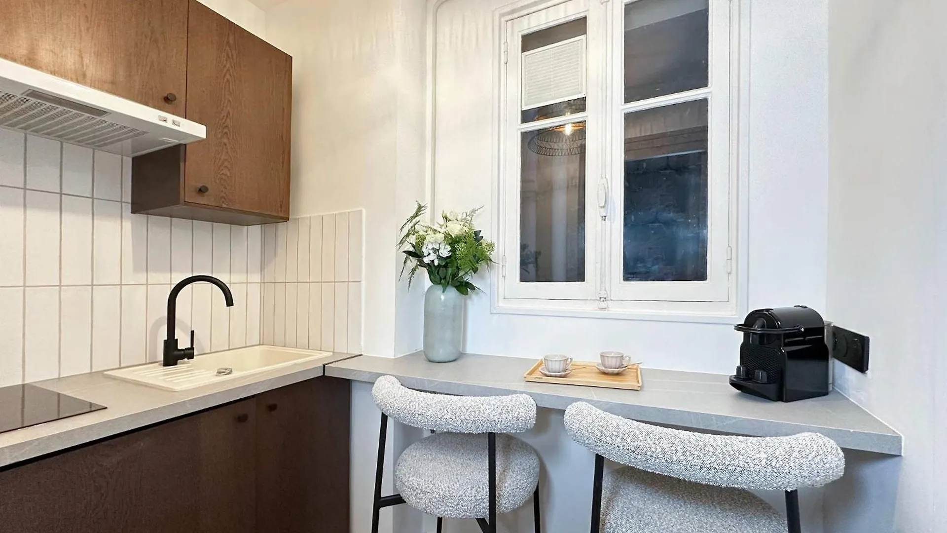 Appartement Arc De Triomphe Cosy Retreat à Paris 0*,  France